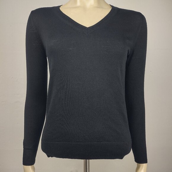 NWT Banana Republic black 100% Merino Wool V-Neck sweater ladies XS Petite XSP - Picture 1 of 8